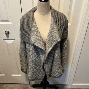 Ann Taylor Loft size M cardigan
